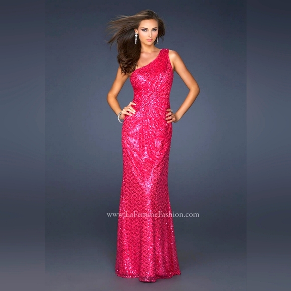 La Femme Dresses & Skirts - La Femme Pink Sequin Gown, Size 4